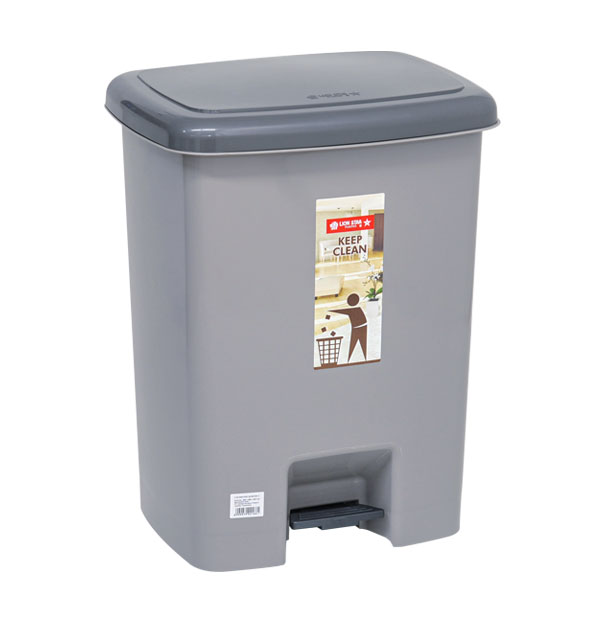 C-32 Square Step on Dustbin 25 Litre 